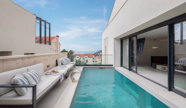 Villa Timeless Retreat with Pool in Hvar