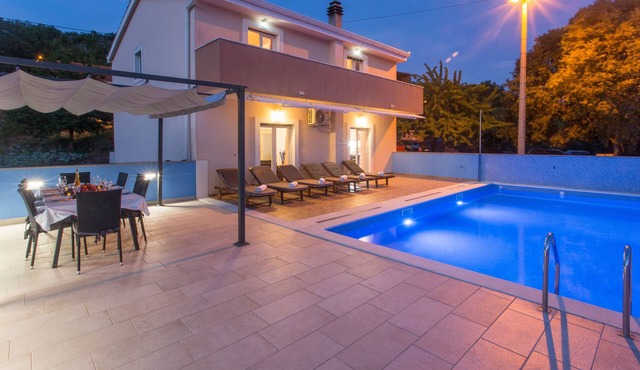 Villa Tomic - Four-Bedroom Villa with Private Pool