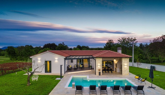 Villa Victoria (Istria - Jurići)