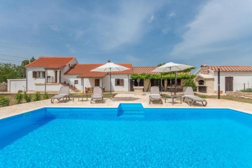 Villa Vitis ZadarVillas