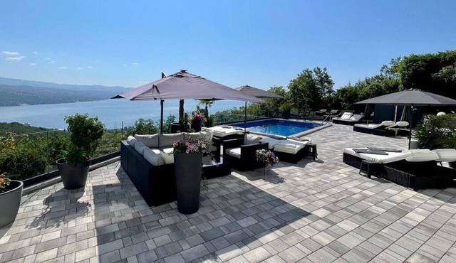 Villa White Pearl Diamond
