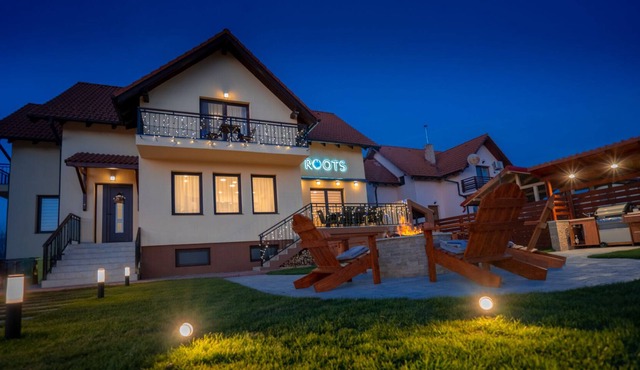 Villa with fire pit and mountain view in Brasov