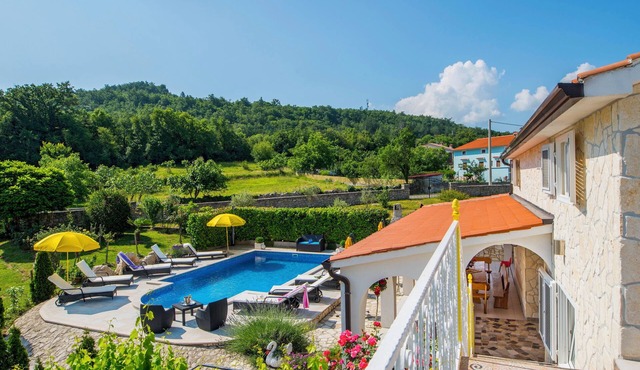 Villa zum Träumen mit Großem Pool in Labin