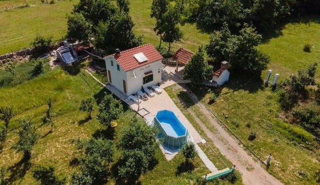 Village Holiday House Ivan Kozina with Pool