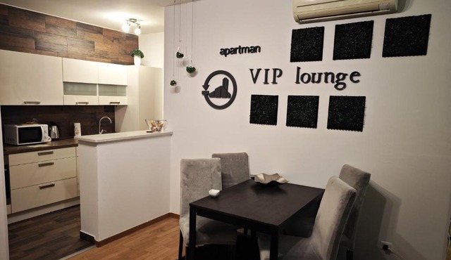 VIP lounge - self check in
