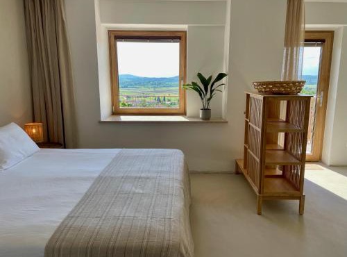 Vipava View Studio Apartments in Šempas