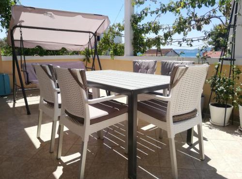 Warm Terrace Apartments