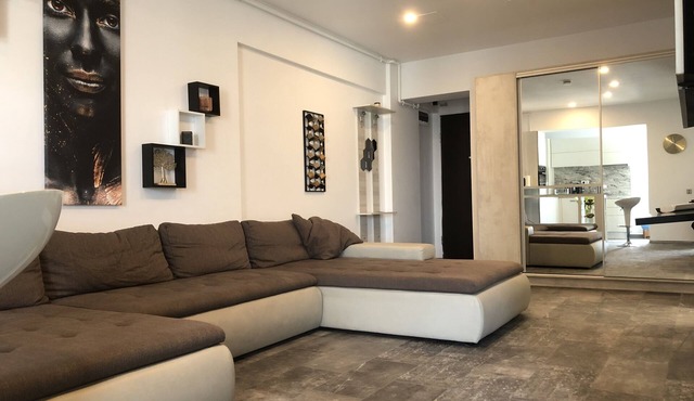 Westpark Residence Lakeview W6 in București