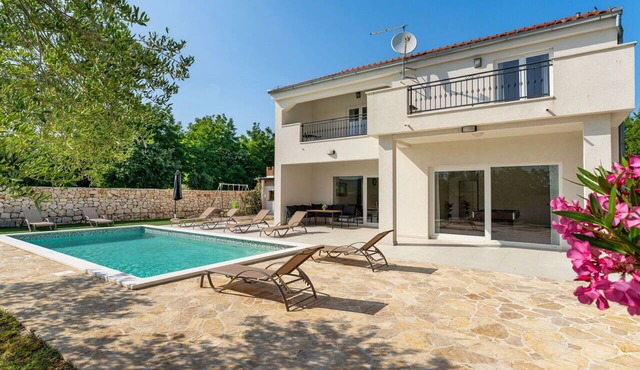 Wonderful private villa with private pool, A/C, WIFI, TV, terrace, pets allowed and panoramic view