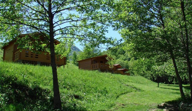 Wood Cabins in the heart of Transylvania in Colţeşti