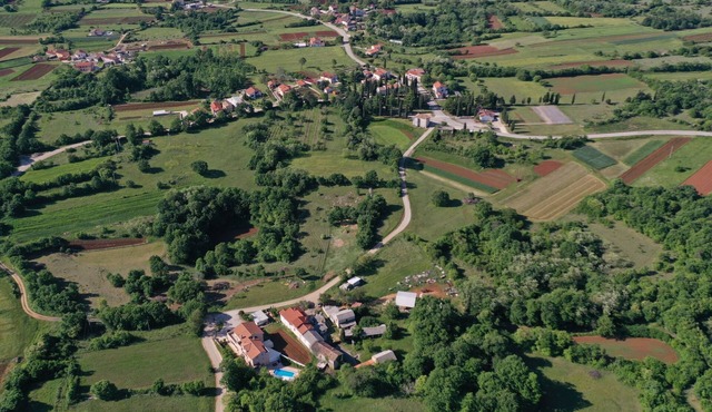 Wunderschönes Ferienhaus in Cere mit Privatem Pool by Interhome in Cere
