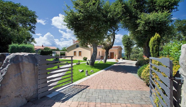 Your peaceful hideaway above the old town of Labin