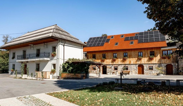 Youth Hostel Arsviva in Stari Trg pri Ložu