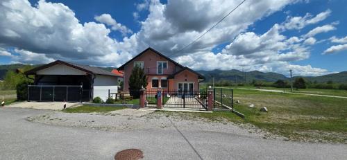 Zlata Apartment