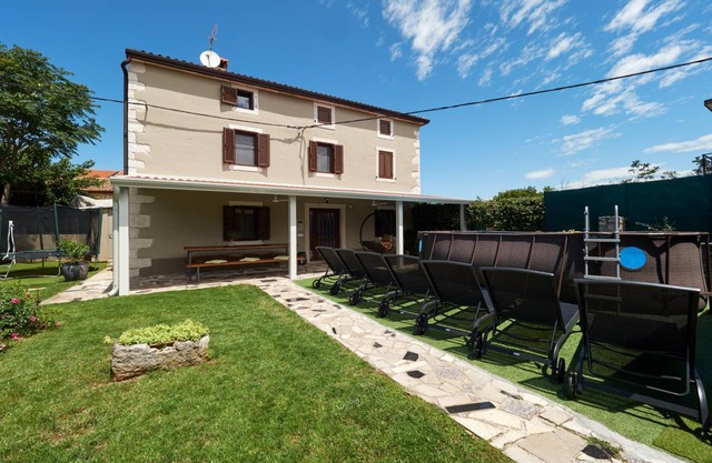 150 m² Villa ∙ 4 bedrooms ∙ 9 guests