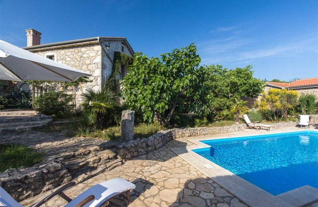 190 m² Villa ∙ 3 bedrooms ∙ 6 guests in Nenadići