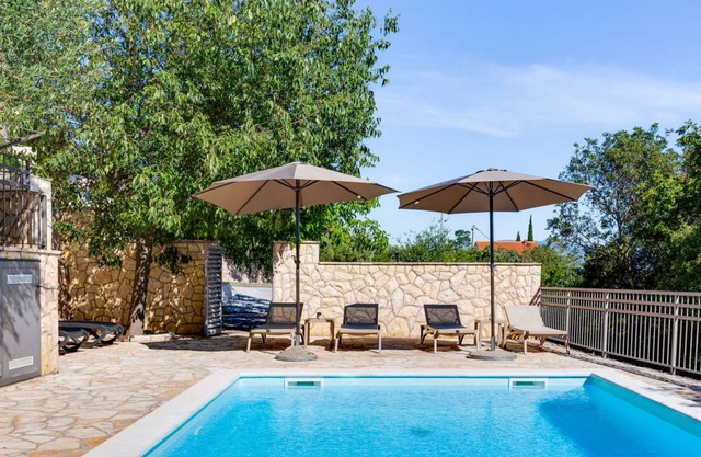 260 m² Accommodation ∙ 7 bedrooms ∙ 16 guests