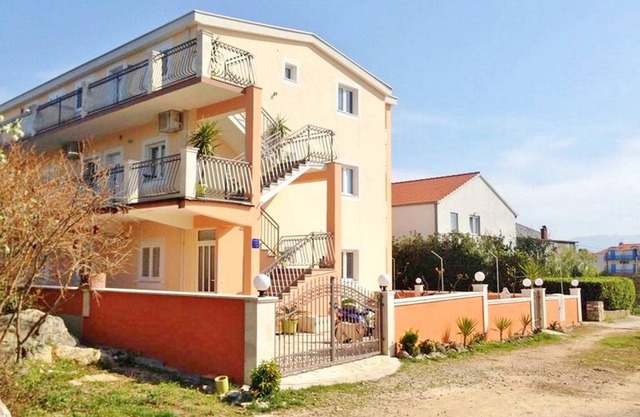 35 m² Apartment ∙ 1 bedroom ∙ 3 guests in Sućuraj