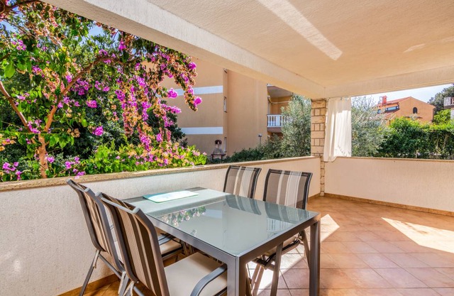 43 m² Apartment ∙ 1 bedroom ∙ 4 guests in Pješčana Uvala