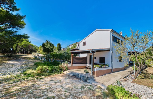 60 m² Apartment ∙ 2 bedrooms ∙ 4 guests in Ćunski
