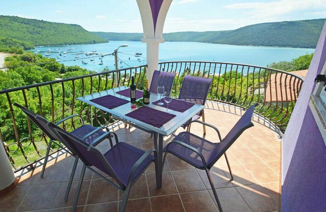 88 m² Apartment ∙ 3 bedrooms ∙ 5 guests in Trget