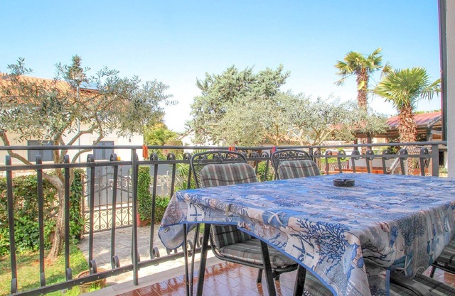 Apartment 20m from the beach