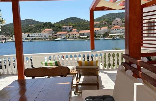 Ferienwohnungen Svetka The Sea Island Dugi Otok 