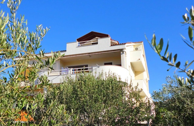 Apartments Darko, (14139), Krk, hr
