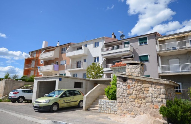 Apartments Divna (26661-A2) - Sibenik