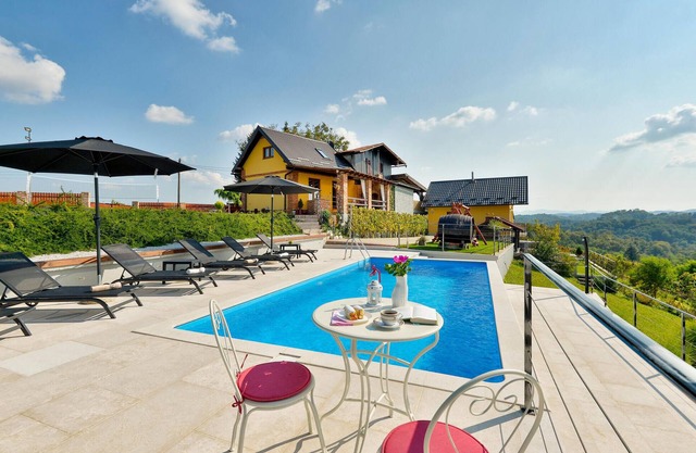 Accommodation Cestica 