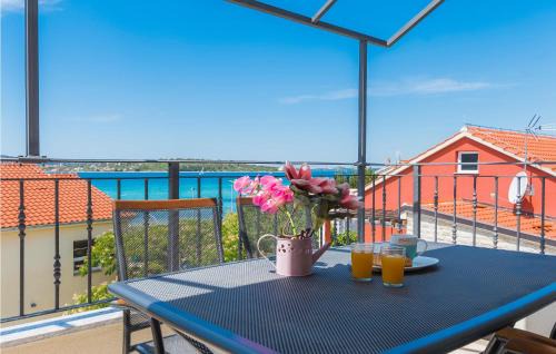 Gorgeous Apartment In Srima With Wifi