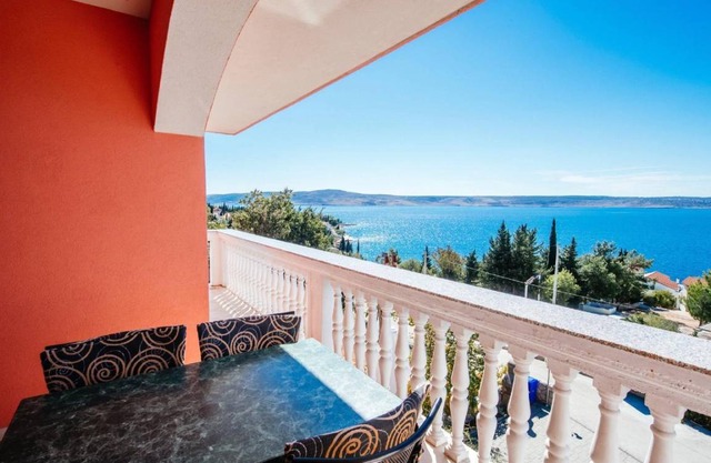 Holiday apartment Starigrad Paklenica for 1 - 4 persons with 2 bedrooms - Holiday apartment