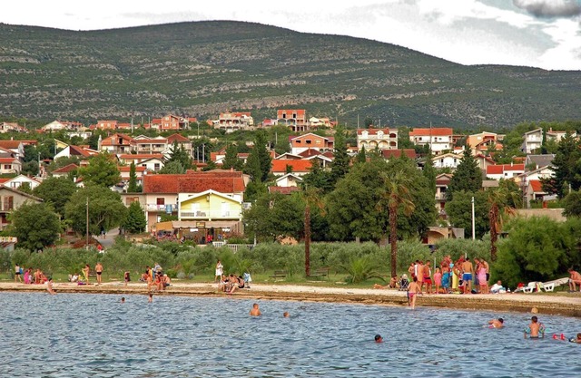 Holiday apartment Karin for 1 - 6 persons with 2 bedrooms - Holiday apartment