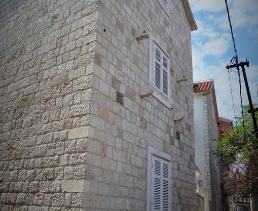 Holiday apartment with 2 bathrooms and Internet in Trogir
