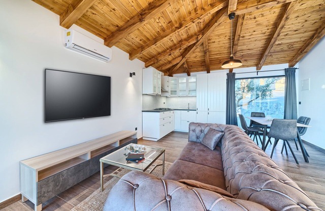 Luxury Bungalow New Horizons V in Murter
