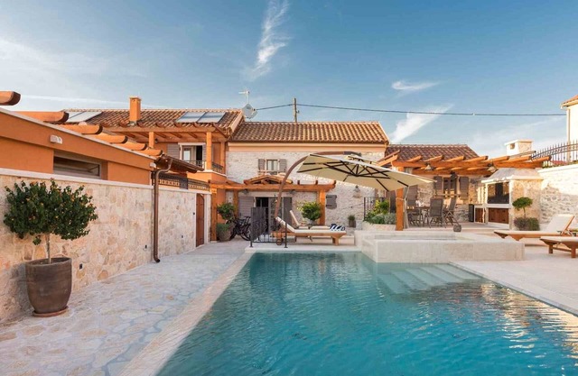 Villa Finessa Jacuzzi Sauna 