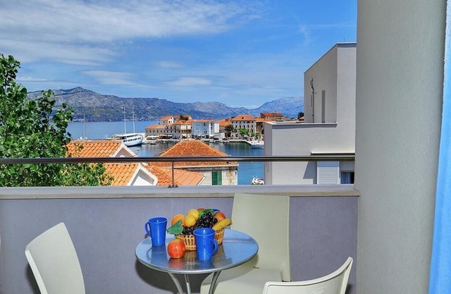 One bedroom apartment Marija A2 in Postira in Postira