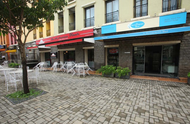 The Waterfront Shaw in Lavasa