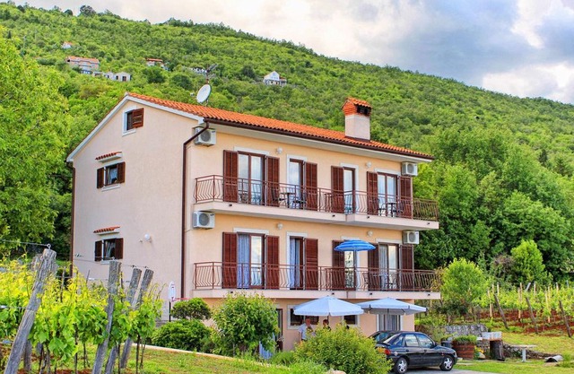 Two bedroom apartment with terrace and sea view Mošćenice, Opatija (A-7626-b)
