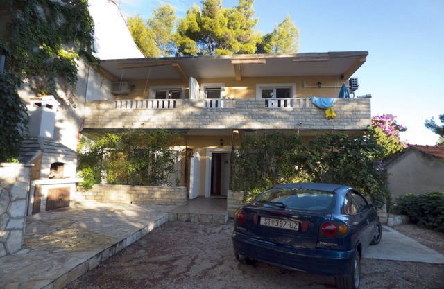 Two bedroom apartment with terrace and sea view Ivan Dolac, Hvar (A-8782-d) in Jelsa