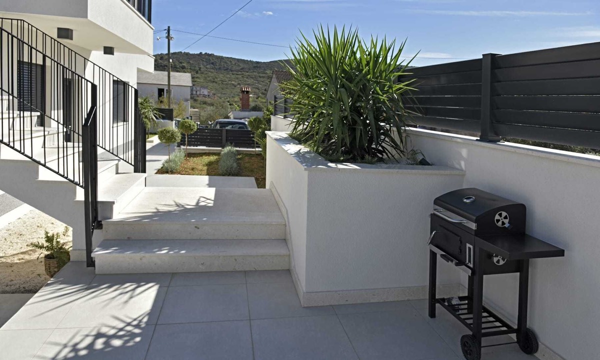 Slatine Apartment | Apartments Rose (94561-A1) - Slatine (Ciovo)