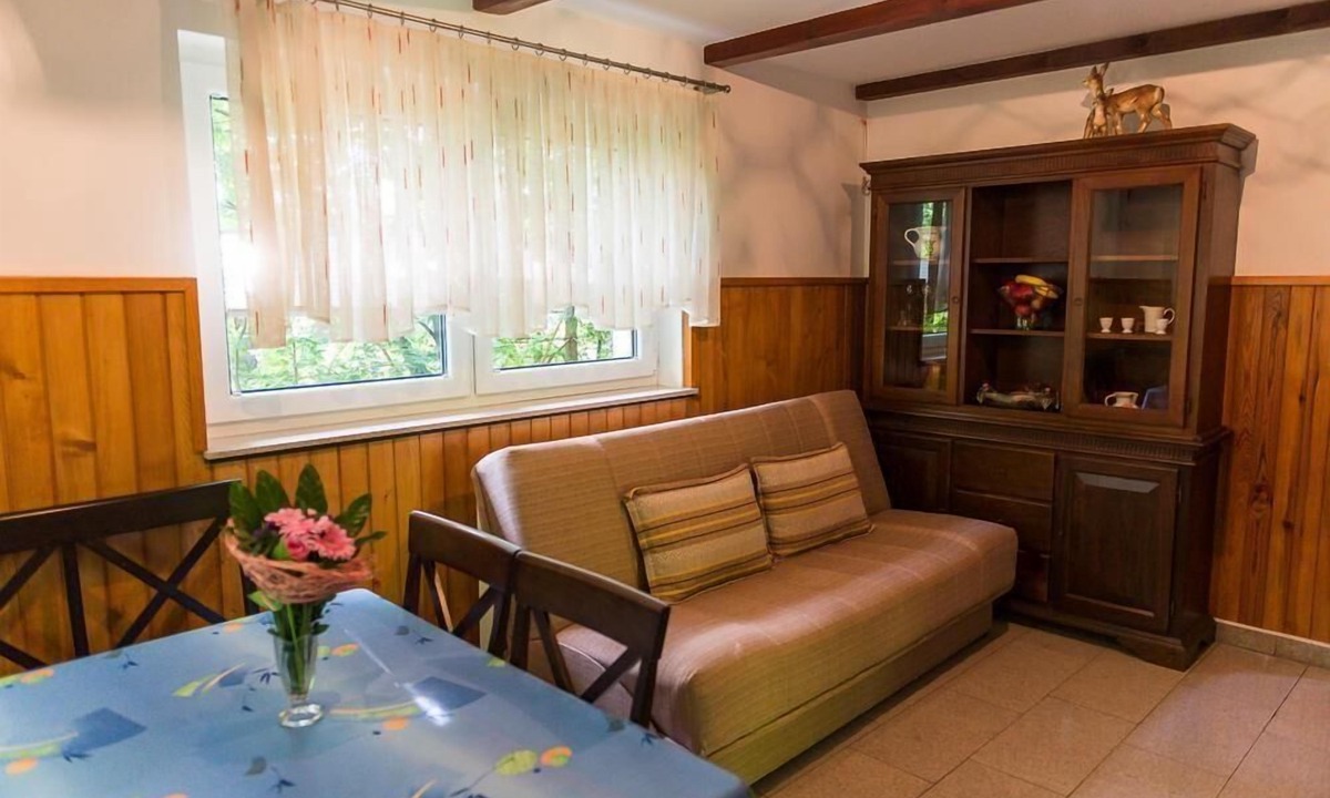 Kranj Apartment | Small house on the outskirts of forest