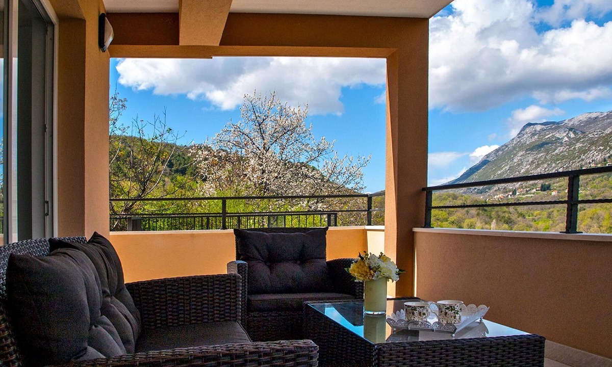Omis House | Villa Mosor with heated saltwater pool and sauna