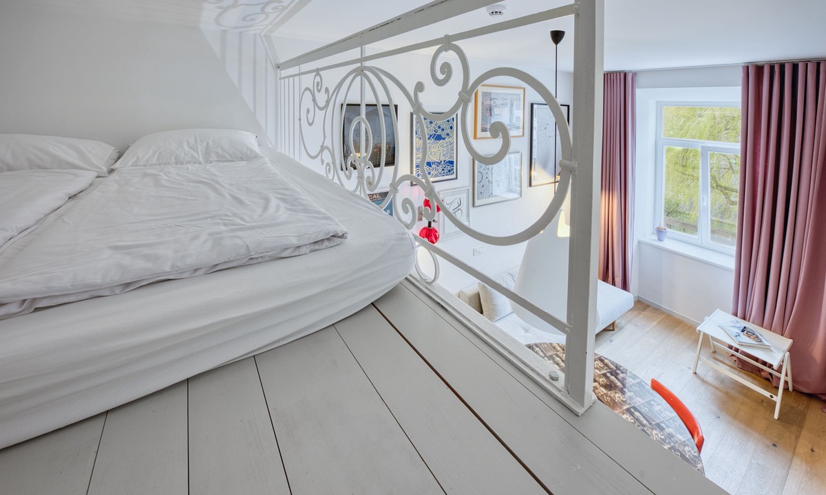 Ljubljana Old Town Hotel | Tromostovje apartments