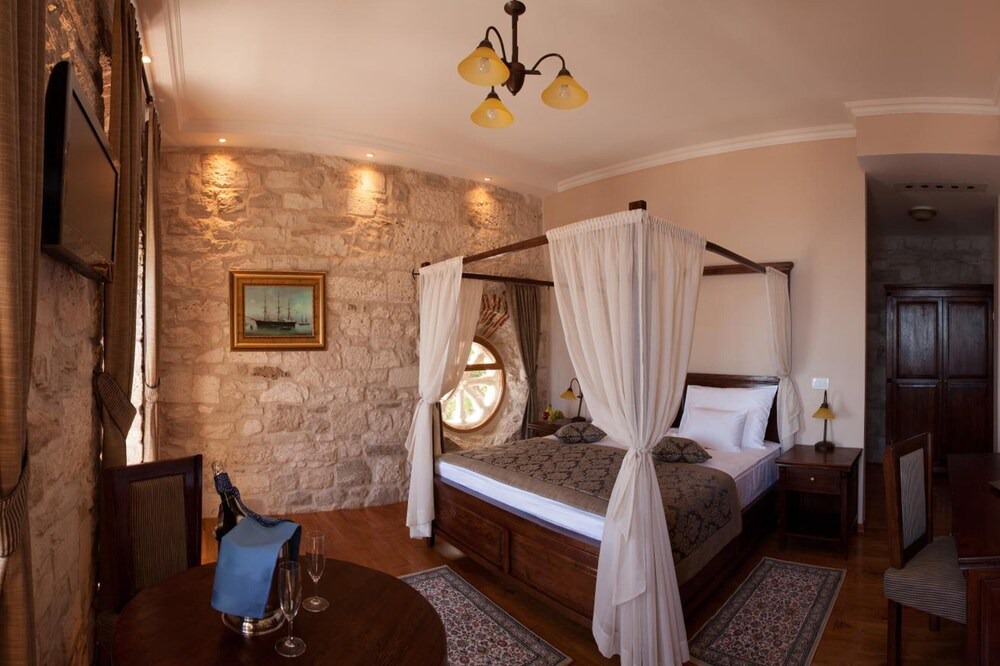 Orebic Hotel | BOUTIQUE HOTEL ADRIATIC - Adults only