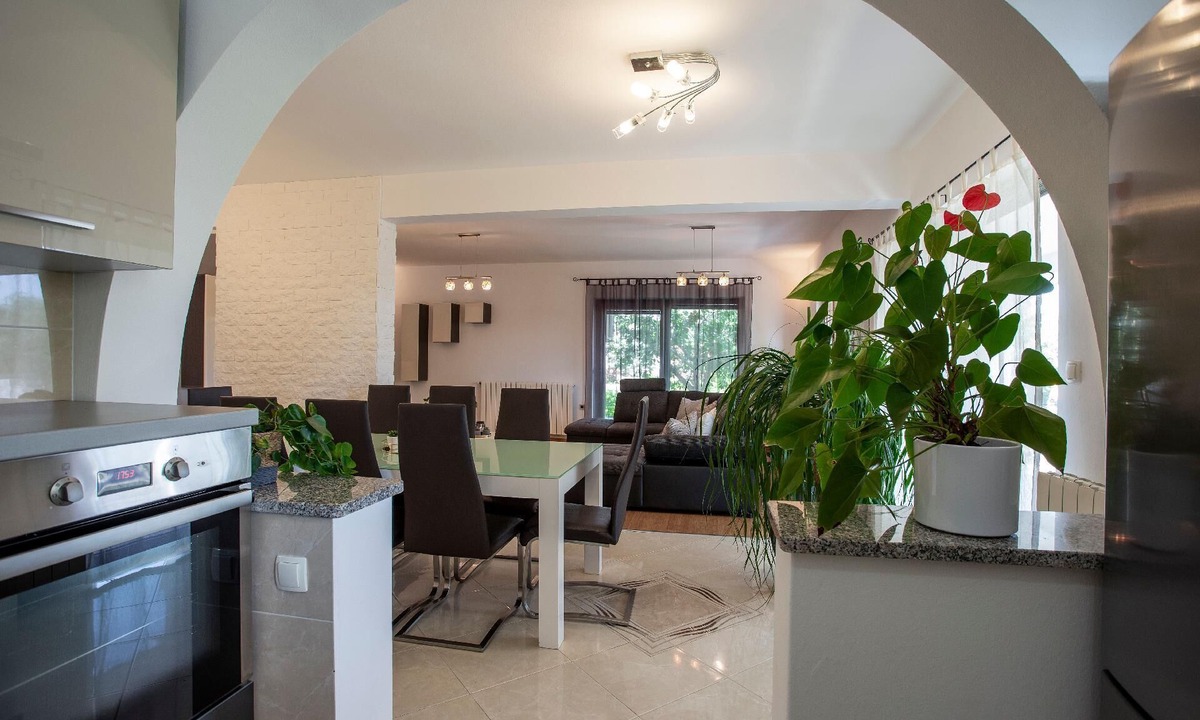 Bicici House | Villa Anavi with private pool and large garden