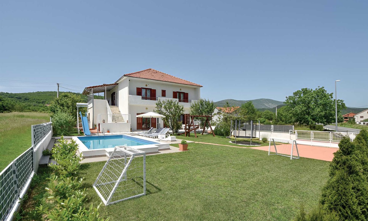 Sinj House | Villa Matulovic with pool, Sinj