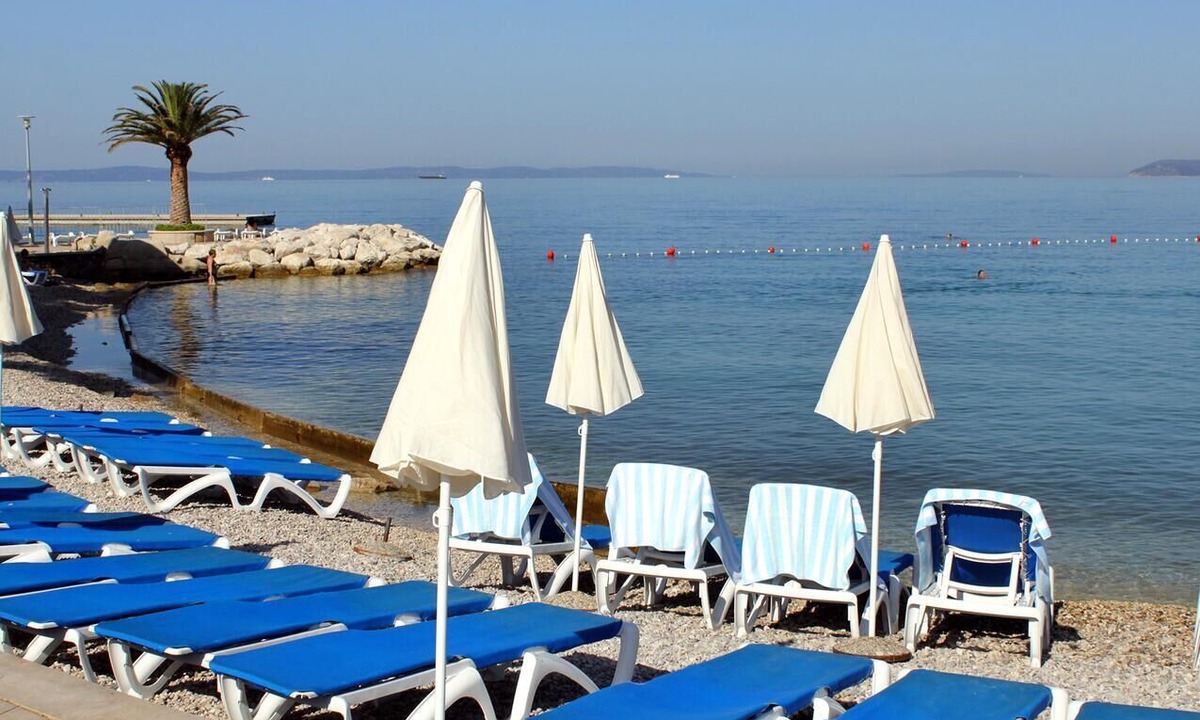 Stobrec Apartment | Two bedroom apartment with air-conditioning Stobreč, Split (A-21820-b)
