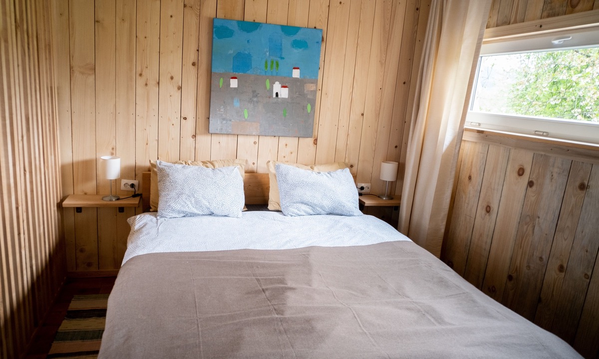 Plaski Apartment | One bedroom apartment (pet friendly) Plaški, Velebit (A-21935-a)