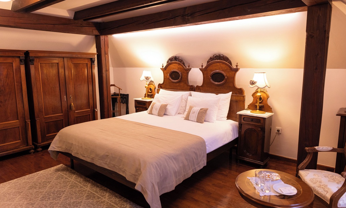 Spodnja Idrija Hotel | Hotel Kendov Dvorec